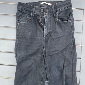 Levis black mile high skinny jeans